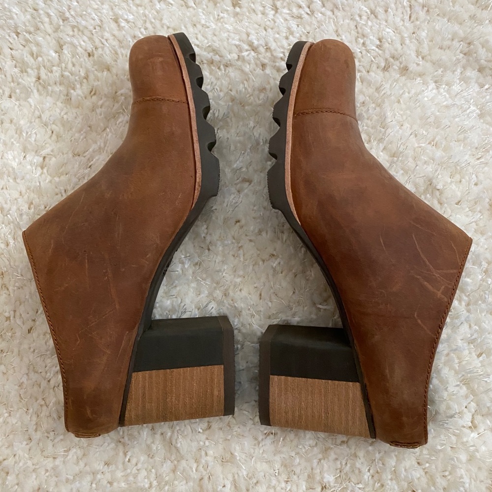 Women’s size 11 Sorel